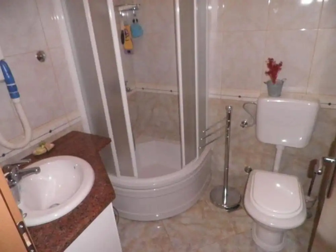 Spacious Apartment Milly With Pool