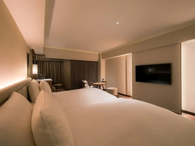Standard Club room with ocean view
