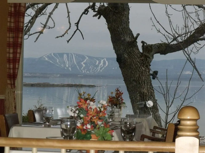 La Plage Motel