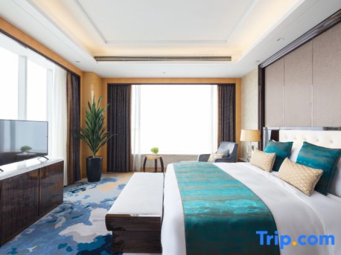 Deluxe Double Suite
