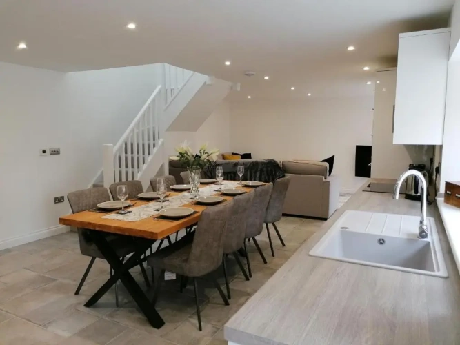 2 Bedrooms Double Apartment