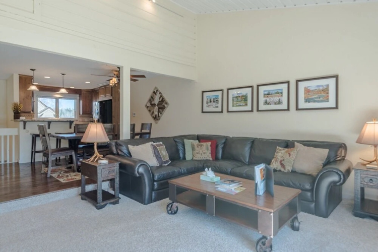 Ridge Condominiums 2672 by RedAwning