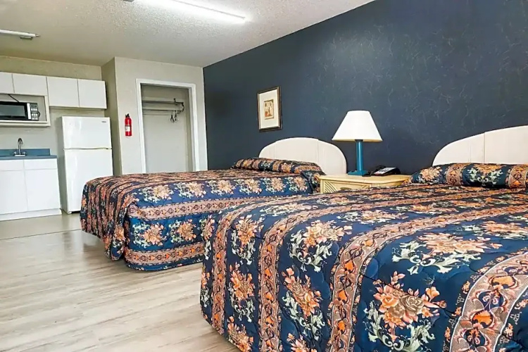 Standard Quadruple room