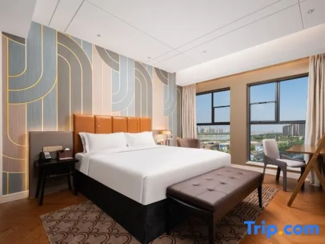 1 Bedroom Deluxe Suite