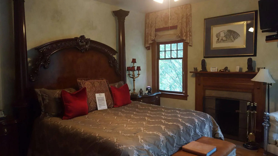 At Cumberland Falls Bed & Breakfast Inn