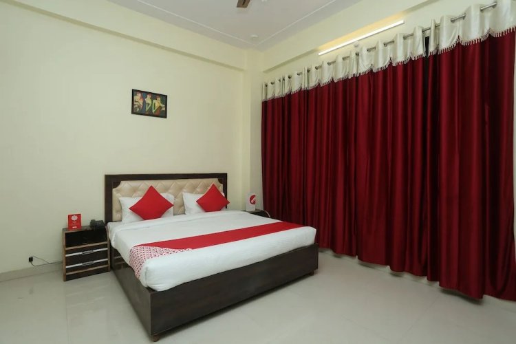 Sr Blessings By OYO Rooms