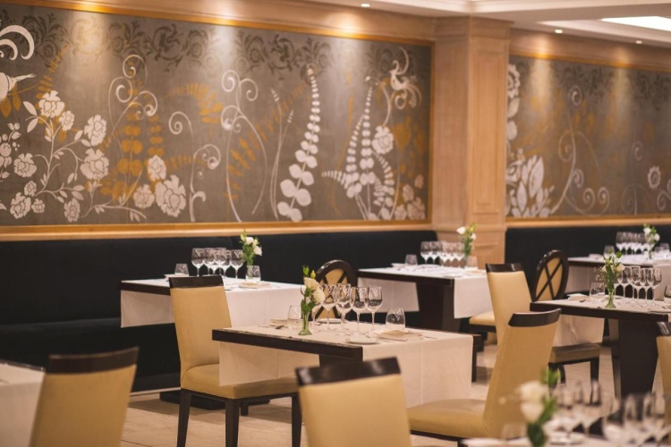 Diplomatic Hotel photo 32