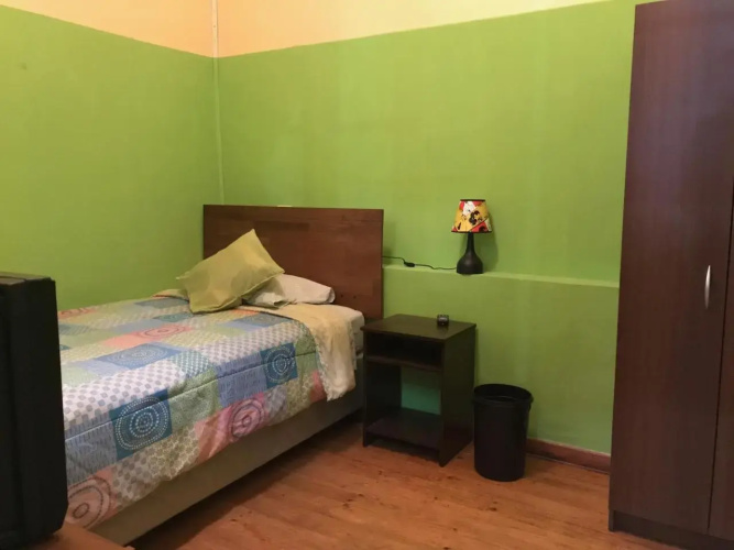 Hostal Tricontinental