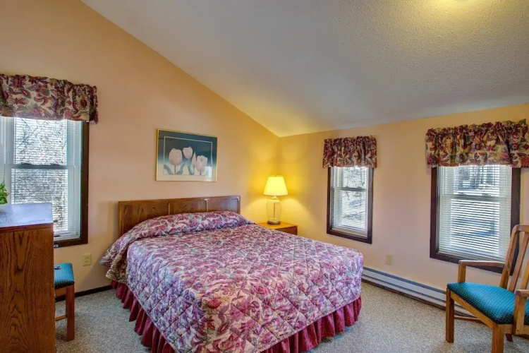 VCI - Beech Manor 4 Bedroom