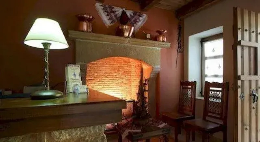 Petronikolis Traditional House