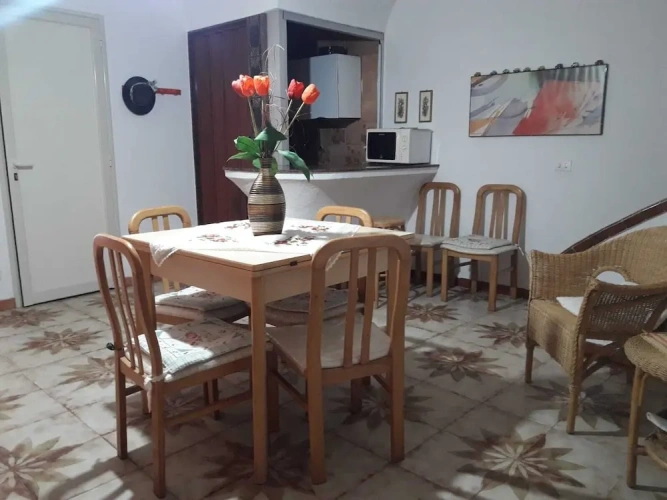 3 Bedrooms Apartment