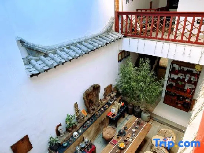 YUNYIN