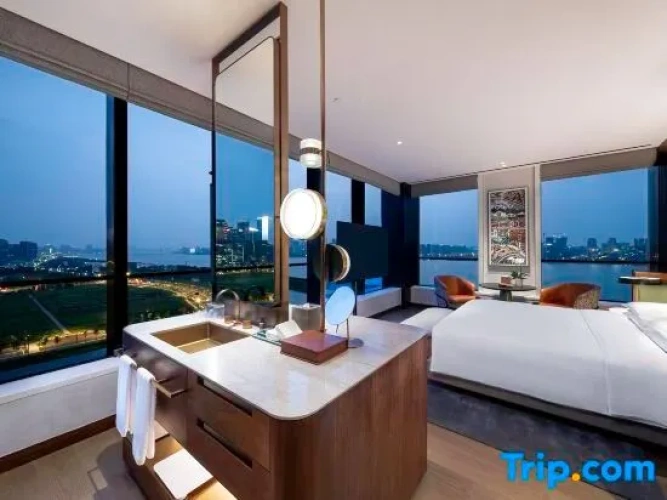 Premier Double room with river view