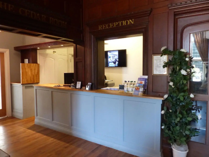 Farnham House Hotel