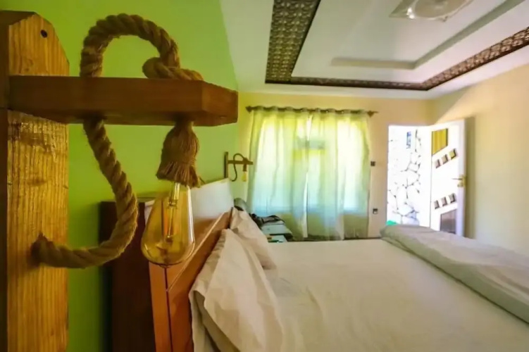 Apricot Spring Resort