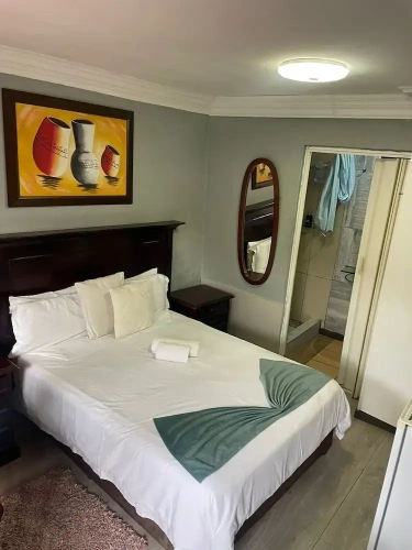 1 Bedroom Standard room with mountain view
