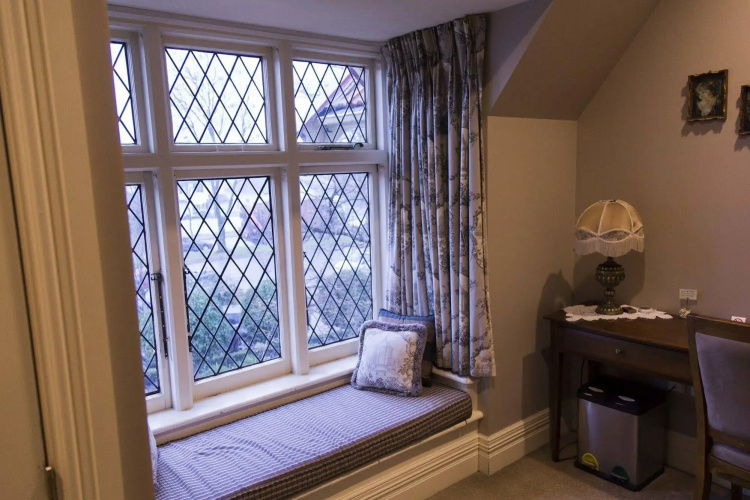 Eliza's Manor