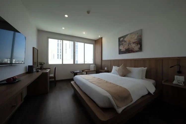 Superior Double room with city view