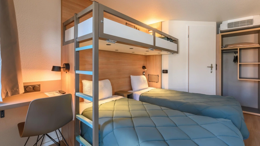 Standard Quadruple room