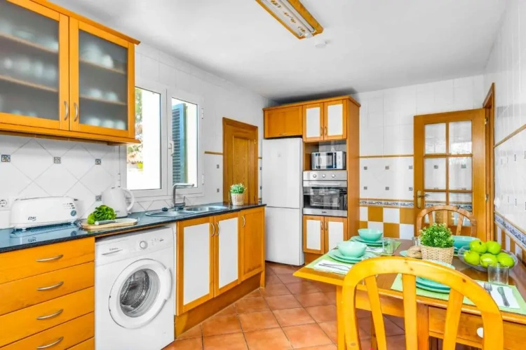 3 Bedrooms Villa