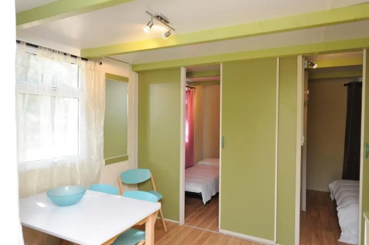 2 Bedrooms Chalet