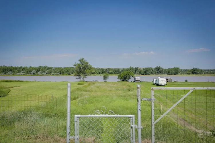 Glendive Getaway w/ Yellowstone River Access!