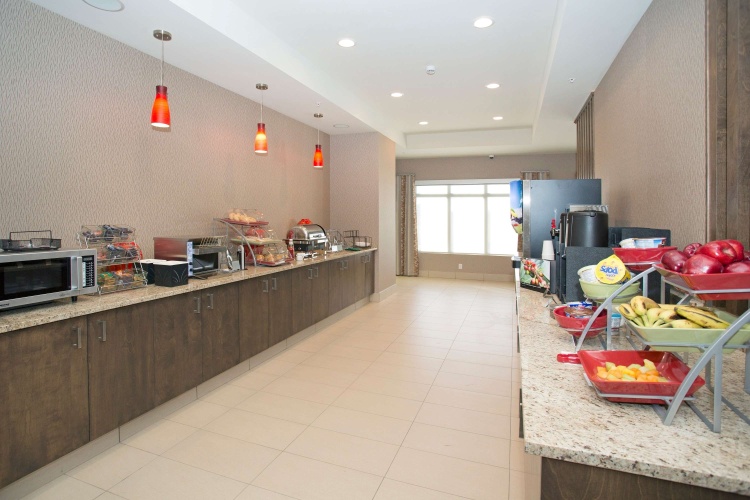 Wingate by Wyndham Calgary Airport photo 17