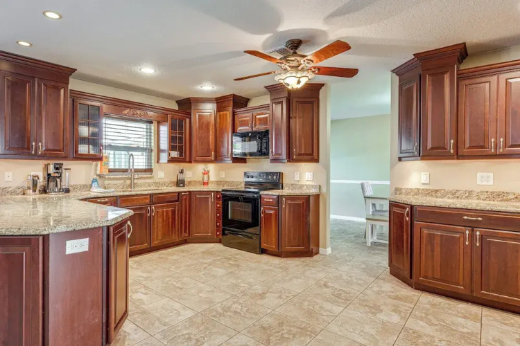 Great for Digital Nomads! Spacious Home in Largo