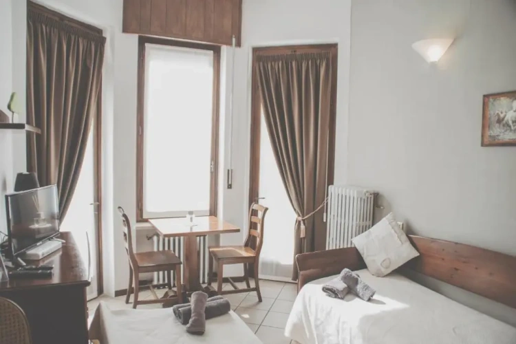 Classic Single room with balcony and with view