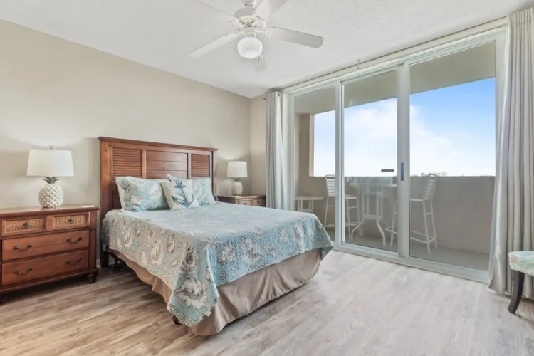 North Tower #1003 3 Bedroom Condo by Redawning