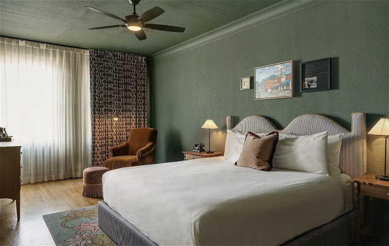 Deluxe Double room