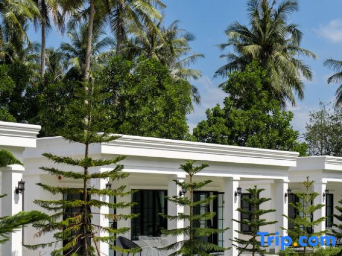 Tarn Villa Krabi