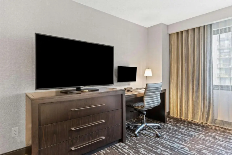 Crystal City 203