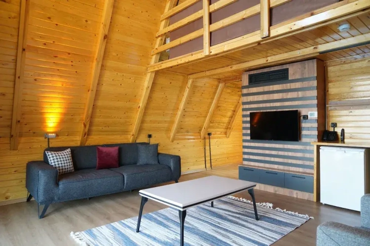 Deluxe Bungalow