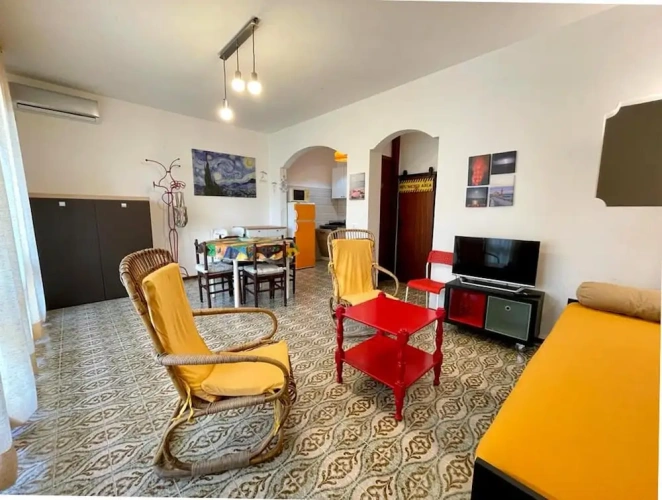 2 Bedrooms Villa with balcony and with garden view
