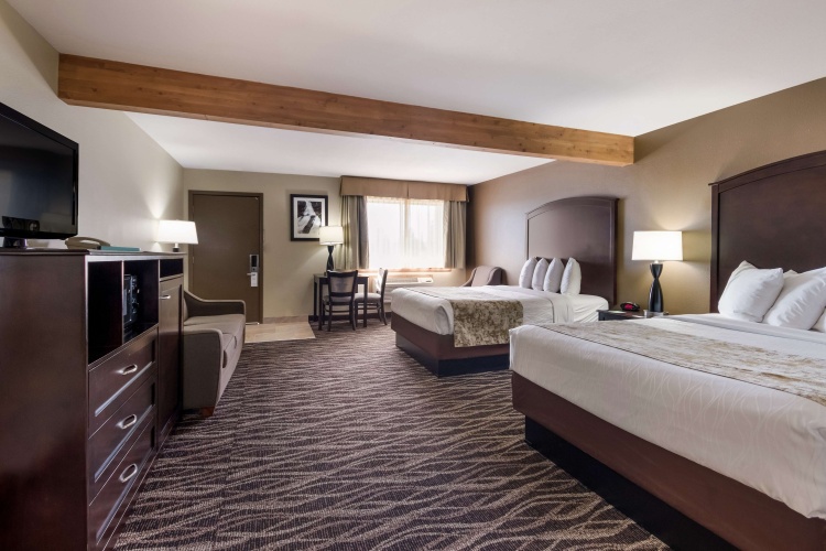 Quadruple room