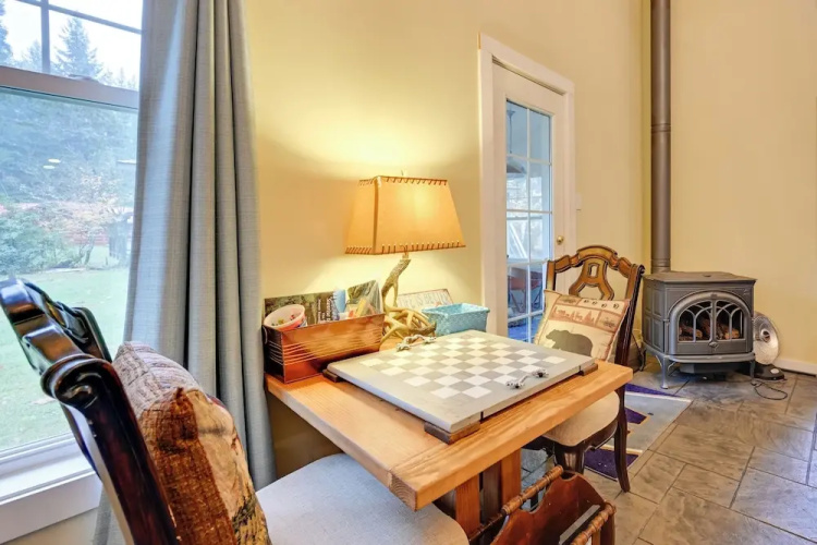 Ski, Fish & Explore: Packwood Home w/ Sauna!