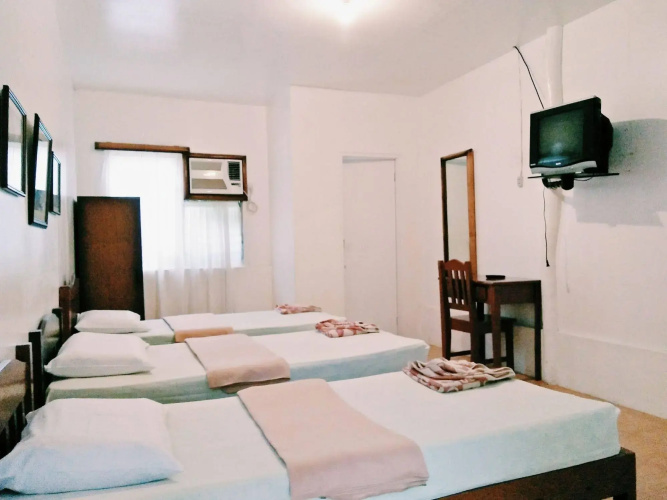 Coron Village Lodge