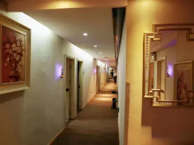 Huaibei Wei'ai Theme Hotel