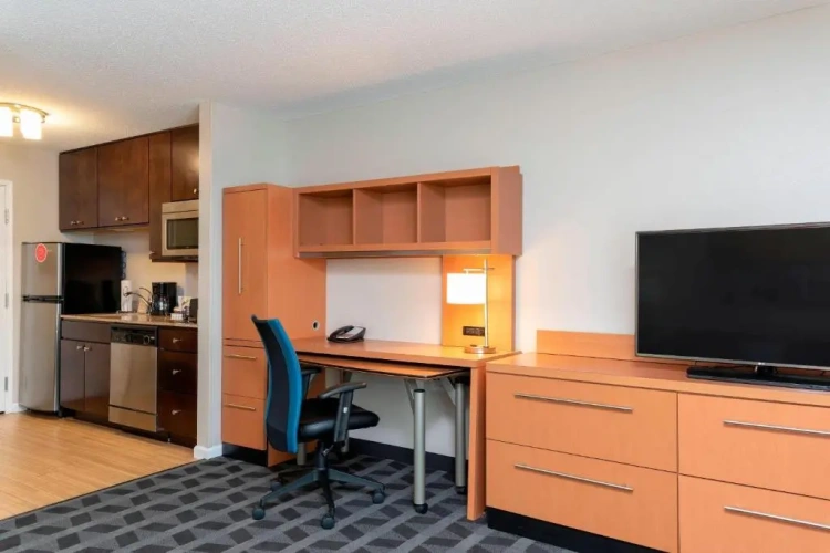 1 Bedroom Suite