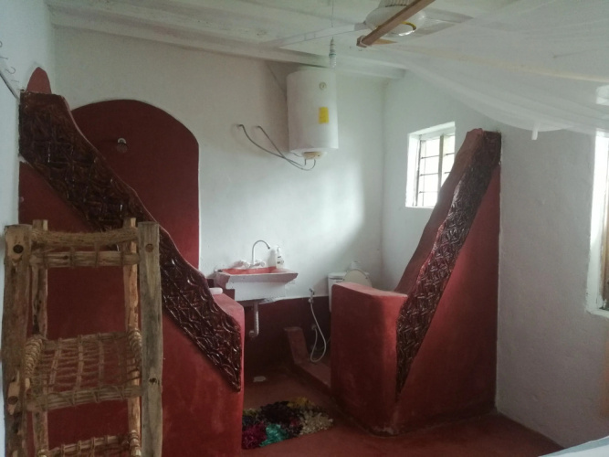 Iddi House