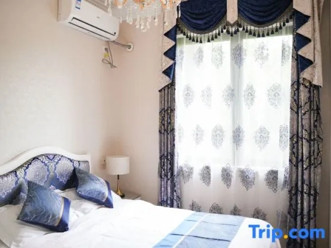 2 Bedrooms Business Suite