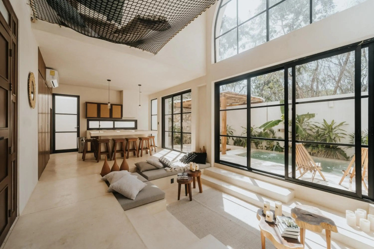 Villa Torana 4br/8pp Private Pool Rooftop Security
