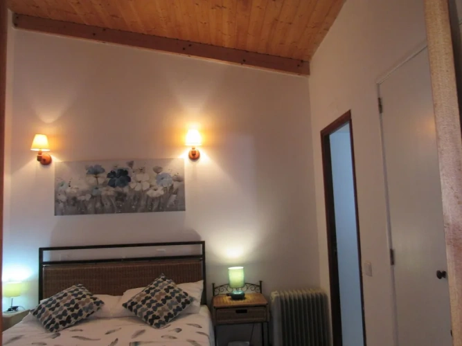2 Bedrooms Villa