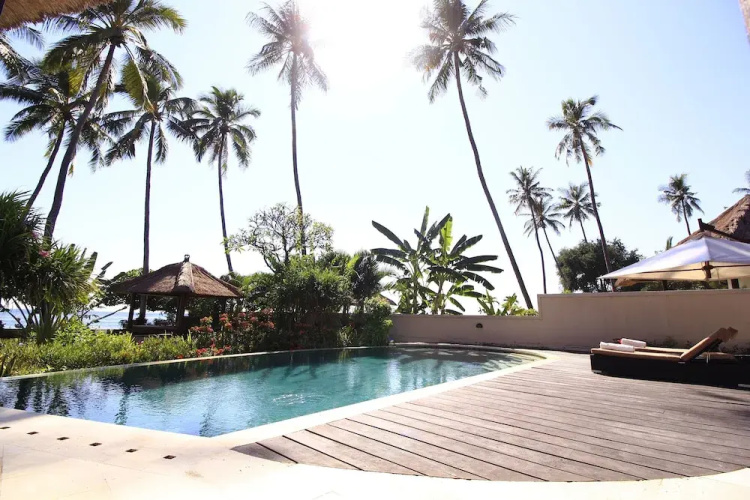 Kembali Villa