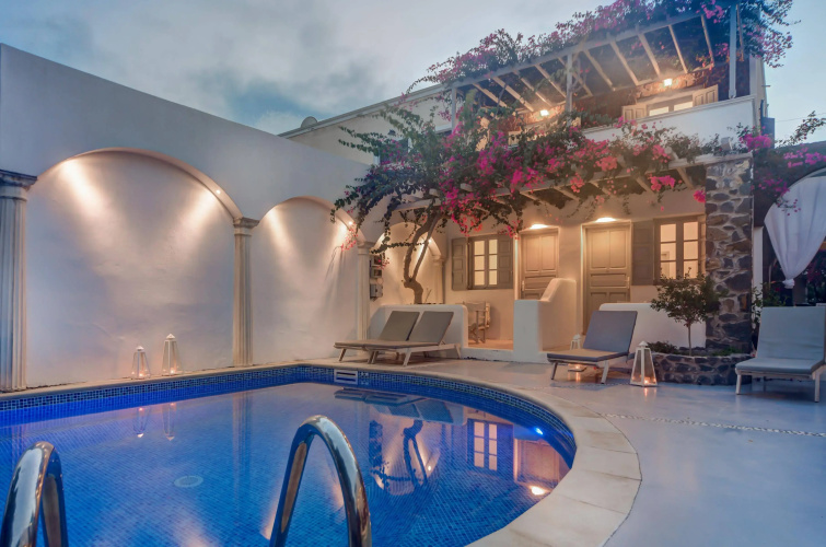 Arion Bay Hotel