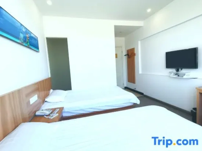 Standard Twin room with sea view