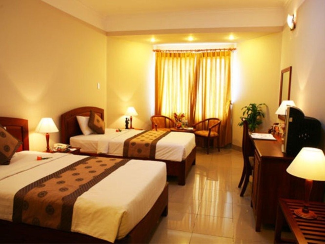 Standard Triple room