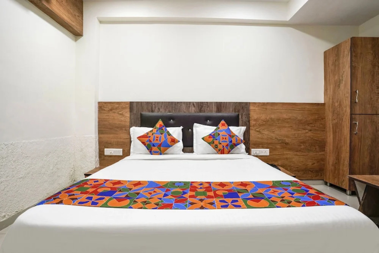 Fabhotel Galaxy I