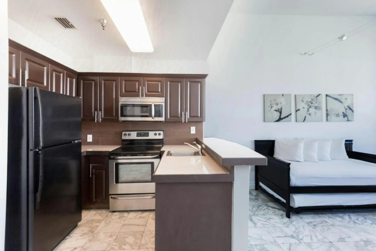 Newpoint Miami Beach Apartments photo 21